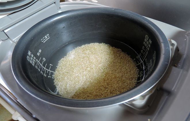 玄米を炊飯器で炊くときの浸水時間