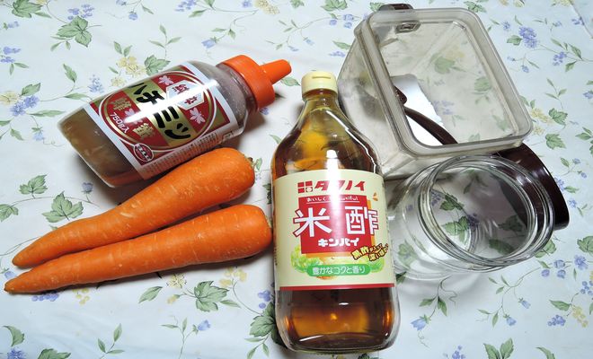 酢ニンジンの材料